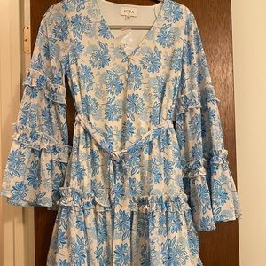 Flirty floral flowy dress